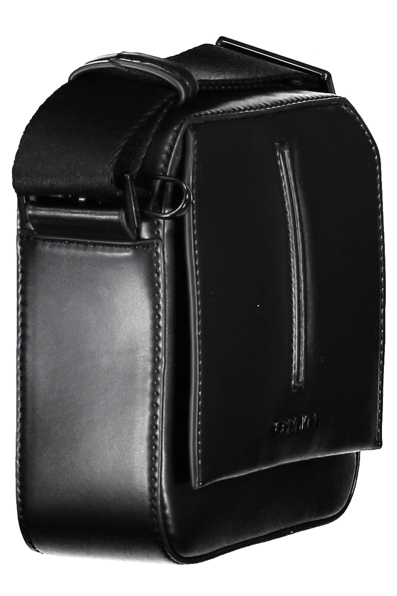 CALVIN KLEIN FEKETE FÉRFI VÁLTÁSKA
